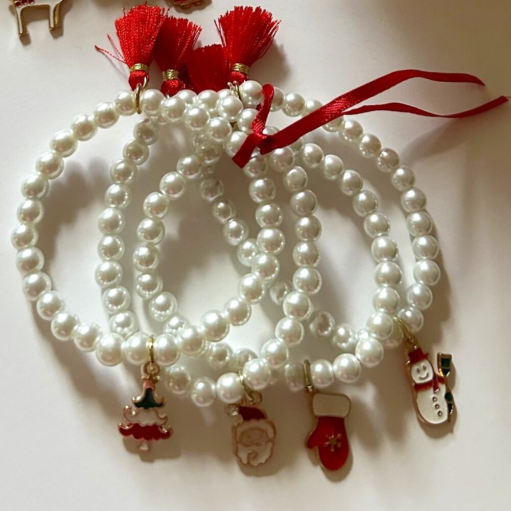 Shio Bracelet "Perfect accessories to tickle your sense of style & fun."